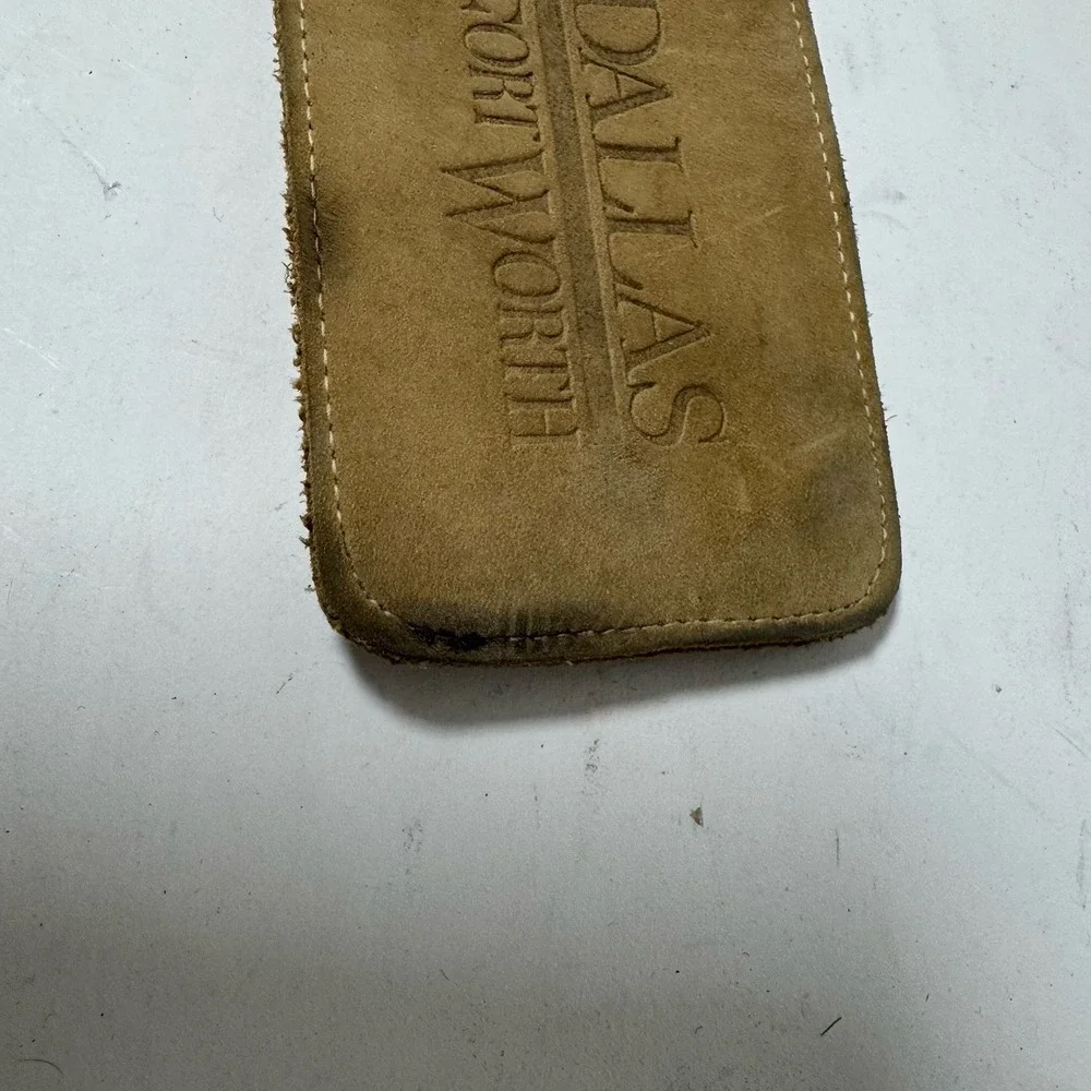 Rare AMERICAN AIRLINES Logo Dallas Fort Worth hub Leather‎ Luggage ID Tag